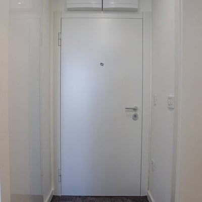 Miete einer hellen 1-Zimmer-Wohnung, 31 m², Neu-Belgrad, Serbien